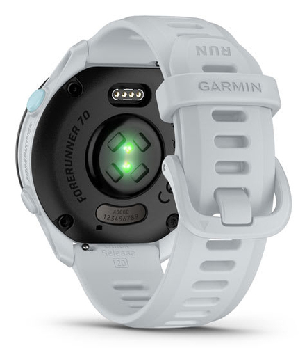 Garmin Forerunner 70. Display diagonal: 3.05 cm (1.2"), Display technology: AMOLED, Display resolution: 390 x 390 pixels, 