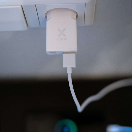 Xtorm XG2SL033. Charger type: Indoor, Power source type: AC, Charger compatibility: Smartphone, Smartwatch, Tablet. Input 