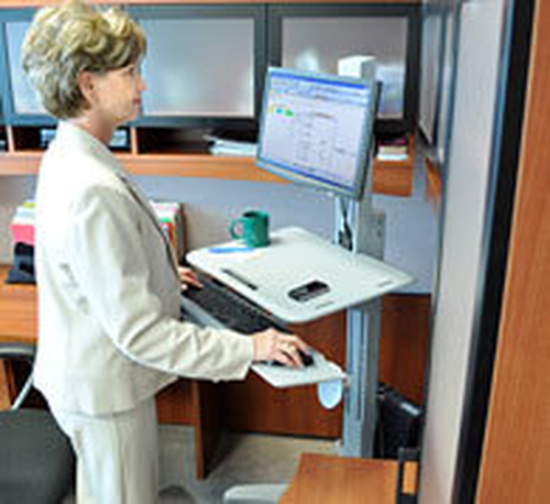 Ergotron WorkFit C-Mod, Single Display Sit-Stand Workstation. Maximum weight capacity: 8.1 kg, Maximum screen size: 68.6 c