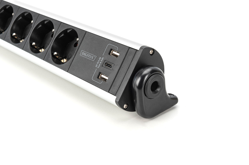 Digitus Steckdosenleiste - Winkelsteckverbinder - 6 x Wechselstrom, 3 x USB - 1,50 m Kabel - 16 A Stromstärke - 120 V AC, 