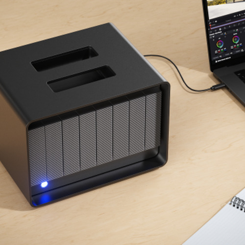LaCie 8big Pro5 STNC256000400 8 x Total Bays DAS Storage System - 256 TB HDD - 8 x 32TB - 8 x HDD Installed - 256 TB Insta