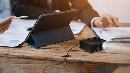 ML750I DLP PROJECTOR .